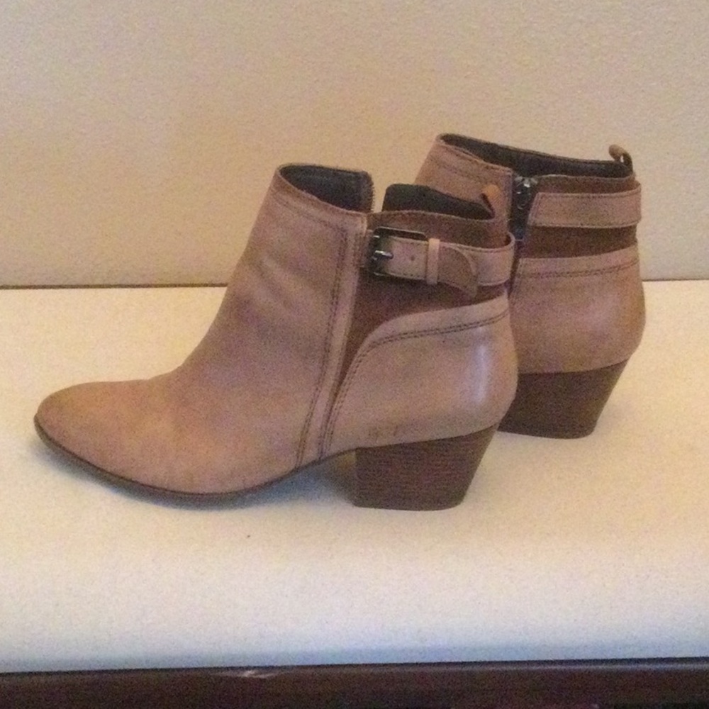 Cute Leather Franco Sarto boots